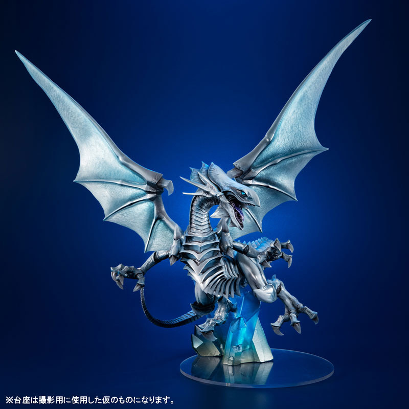 ART WORKS MONSTERS 『遊☆戯☆王デュエルモンスターズ』 青眼の白龍 ～Holographic Edition～