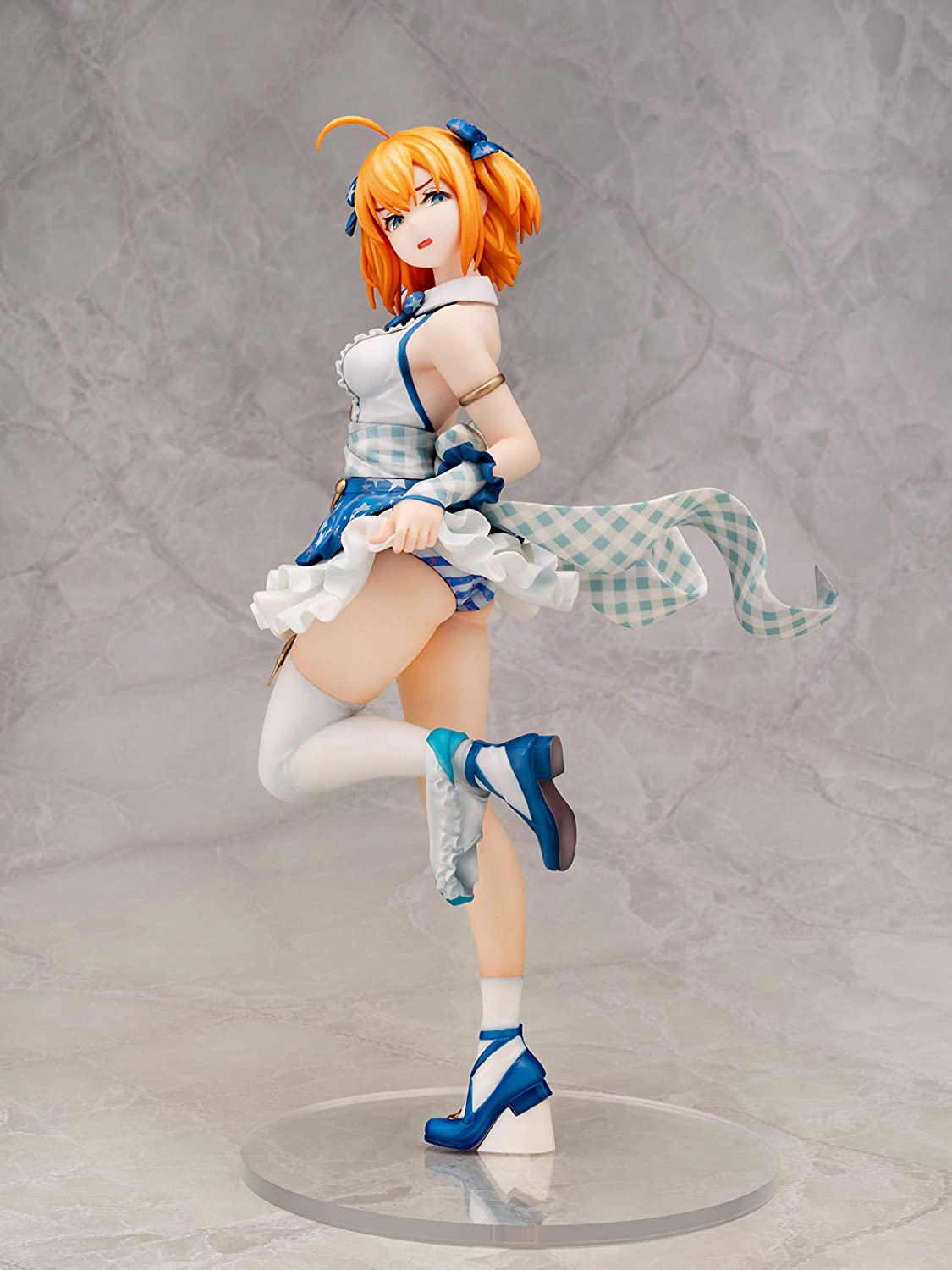 嫌な顔されながらおパンツ見せてもらいたい アイドルのYuina