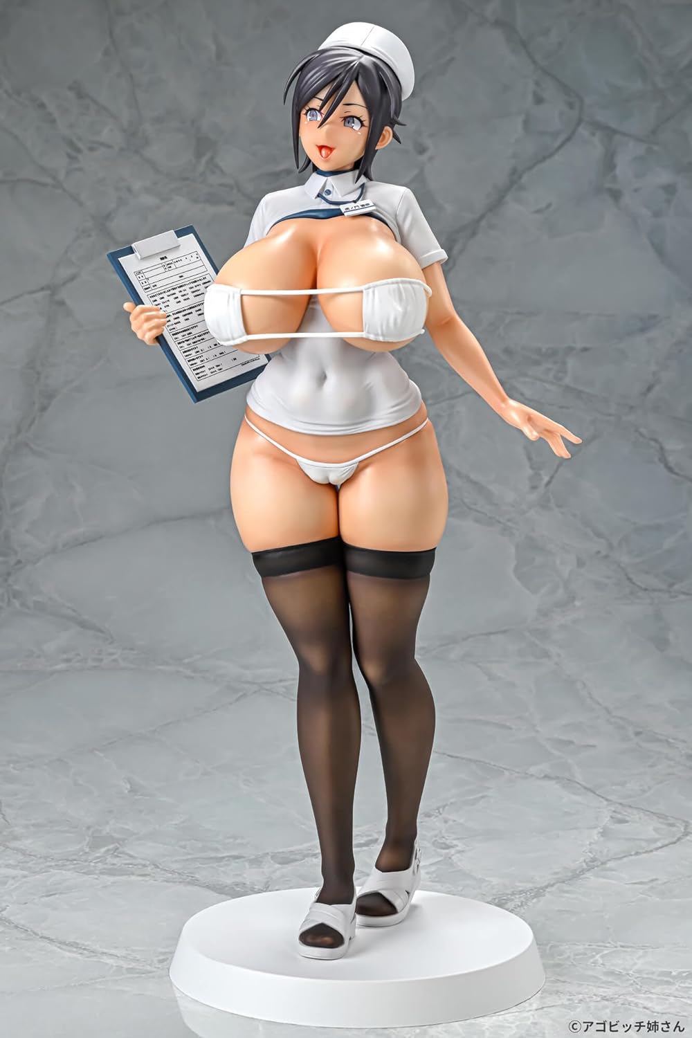 もしもオナニーの介護をしてくれるナースさんがいたら...？ 虎ノ門雪奈 日焼けver.